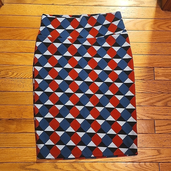 LuLaRoe Dresses & Skirts - Lularoe brand size Medium skirt